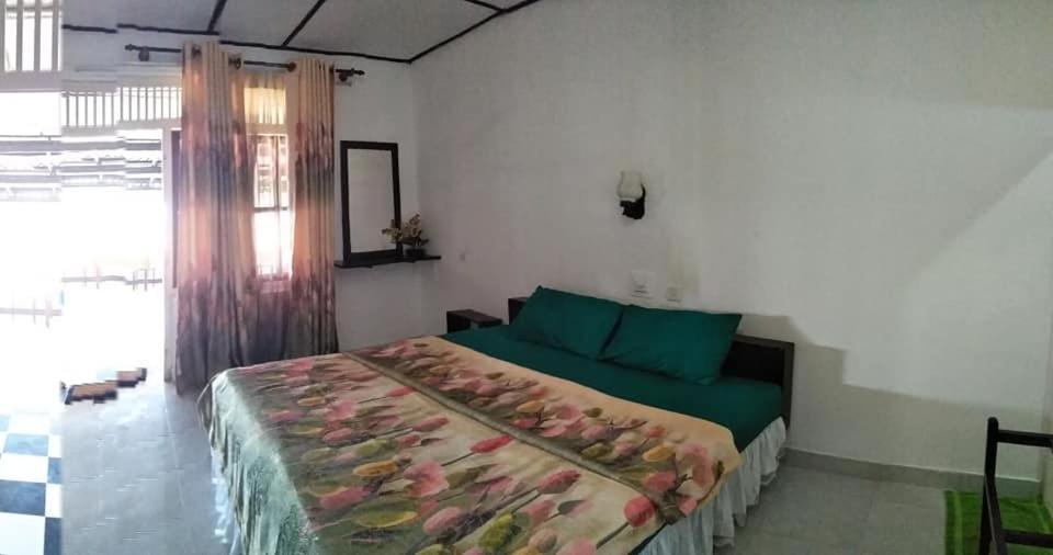 Sea Shine Guest House Hikkaduwa Buitenkant foto