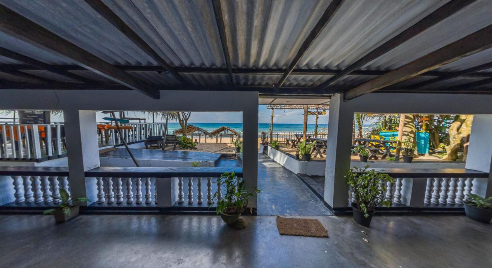 Sea Shine Guest House Hikkaduwa Buitenkant foto