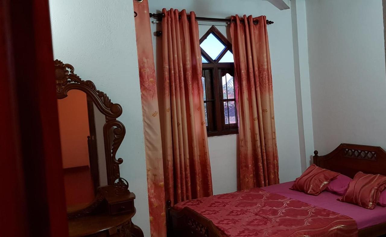 Sea Shine Guest House Hikkaduwa Buitenkant foto