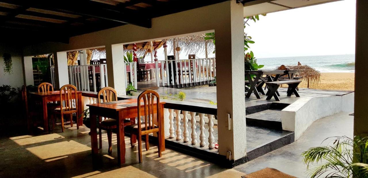 Sea Shine Guest House Hikkaduwa Buitenkant foto